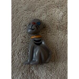 Caillou Gilbert 2002 Cat Plastic Toy Figure